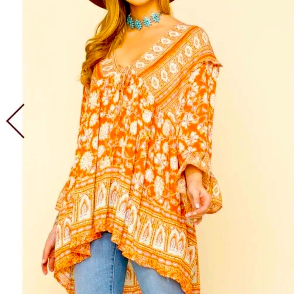 Free People moonlight dance Printed tunic in Coral. size XL.